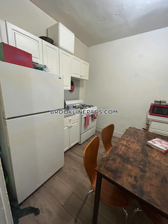 Kitchen - Available 9/1/25! 3 Bed 1 Bath Apartment on Egmont St. in Brookline!