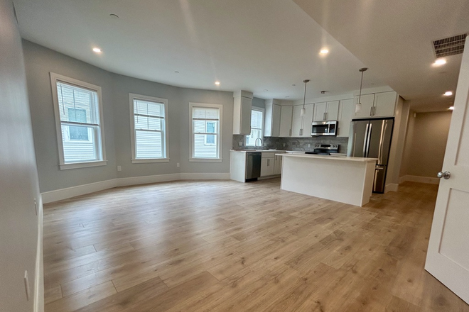 living room/kitchen - **NO BROKERS FEE!* NEW RENOVATION! 3Bed/2Bath w/ LAUNDRY IN UNIT! Near HBS Avail. 9/1/26! Apartments