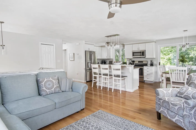 Kitchen - Sublease for Spring 2026 in Narragansett House