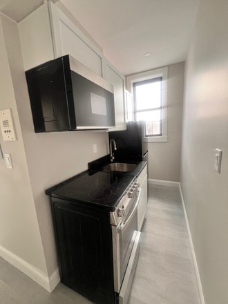 kitchen - BEAUTIFUL BRAND NEW 2 BED 1 BATH ON BURBANK ST! H&HW INCL! Avail 9/1/25