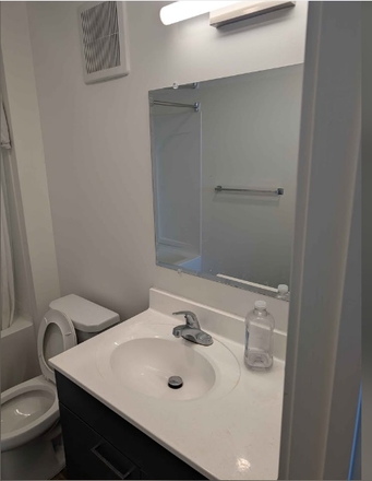 Bathroom - Tempo college park Apartments