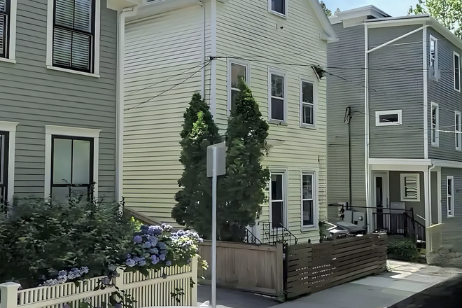 DETACHED HOUSE! 4 floors 4 bd 4 bath! - DETACHED House  on RIVER! across from HBS!! 4br 4bath