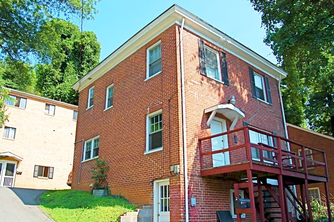Front Photo - 1717 A/C Jefferson Park Avenue House