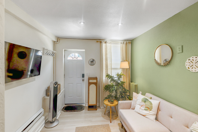 Living Room - Modern Fully Furnished   1BR in  Fells Point/Ideal for JHU & UMB Professionals Townhome