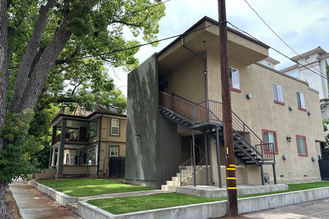 Street View of 165 - PASADENA  / PRIVATE  DORM  ROOMS