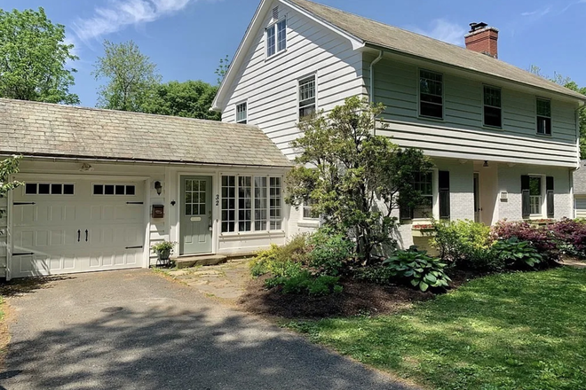 Exteror - High End & Renovated House Seconds From Campus