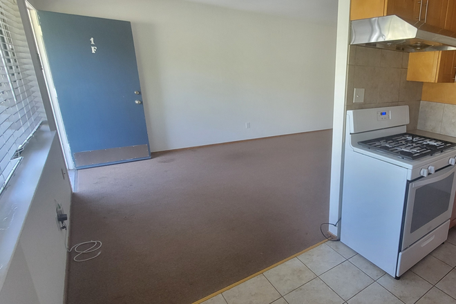 1 - Clean, quiet 2 bed, and end unit, with lots of Natural Light in the Living Room and Kitchen area Apartments