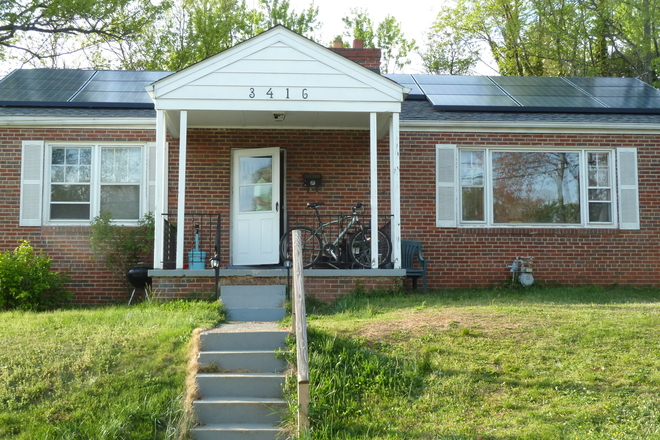 front - Room for rent in Student house, summer sublet possible