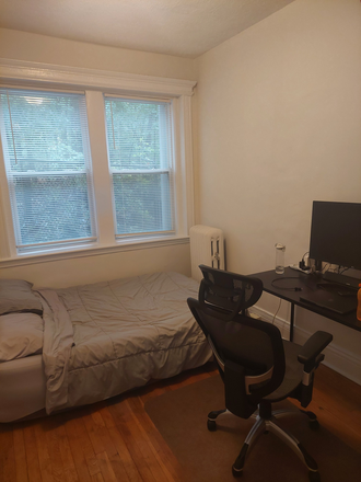 Bedroom - Room in shared 2 bed 1 bath apartment