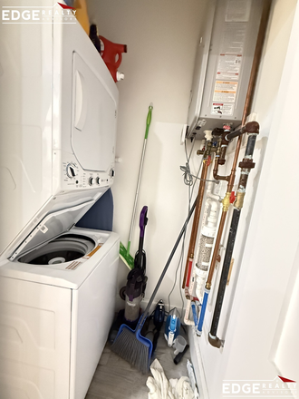 In unit laundry - 2bed 2bath - Foster street, Brighton Apartments