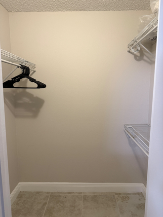 Photo - Walking Distance (0.1 mi/2 min walk to NSU medical campus) 2bd/2bath Located Across the NSU Dental Apartments