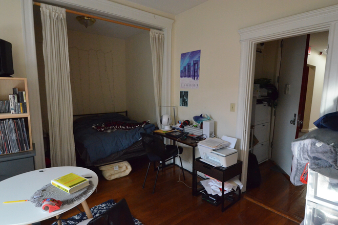 Bedroom - Front Facing Alcove Studio in Westland Ave Next to Whole Foods 9/1/26 Apartments