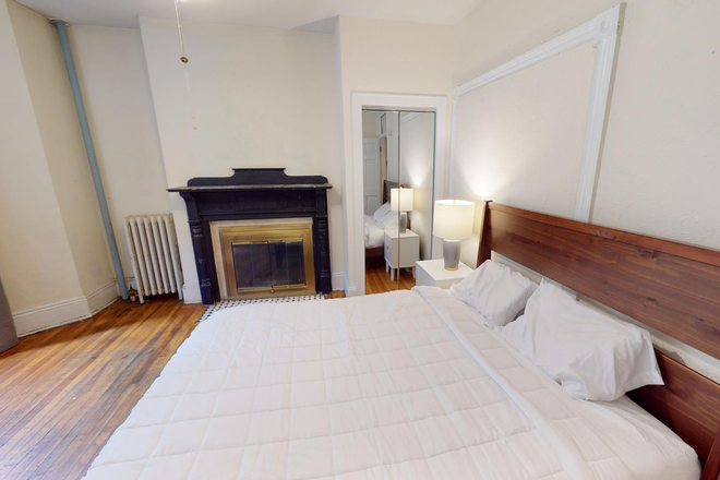 Bedroom - Walk to Northeastern | 2 Floors | 5 Bed 2 Bath | Heat and HW Included Apartments