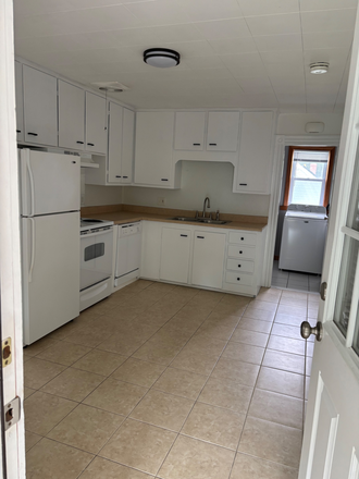 Photo - 2 bedroom 1 bath available July 1st Duplex