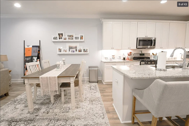 Kitchen/Dining - Room available in beautiful furnished townhome!