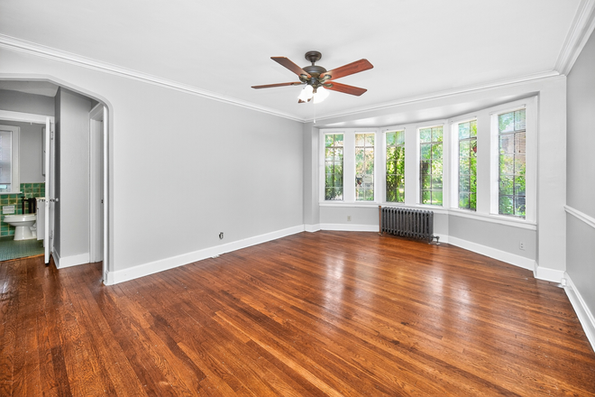 Interior - 331 Bryant Ave Apartments
