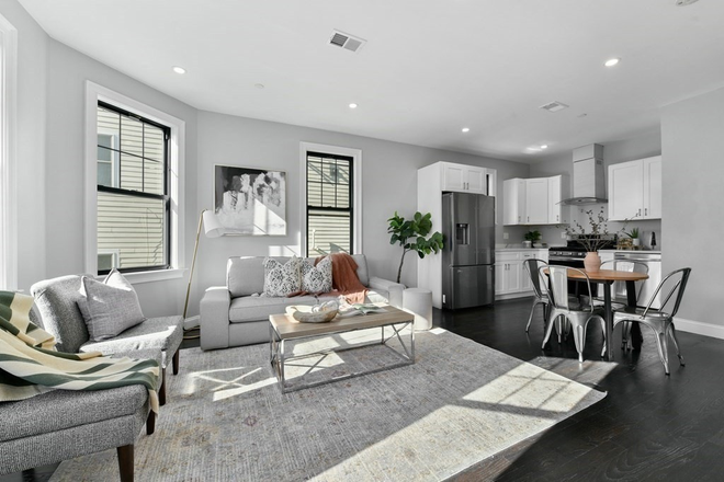 Living room - Affordable Apartment close to Northeastern University (Females ONLY)