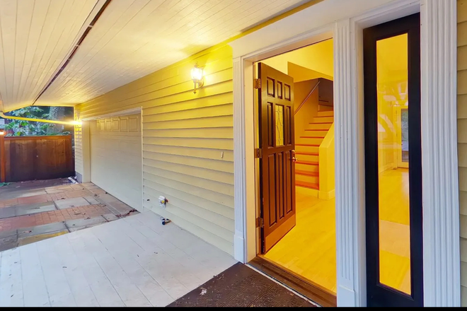 Entrance door, staircase to master bedroom 1 above garage - 4 Bed/3 Bath, AC, 2 master bedrooms, cul de sac. Residential neighborhood