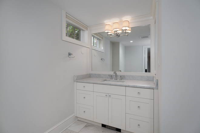 sink - Furnished1BR apt-Moore St-Princeton