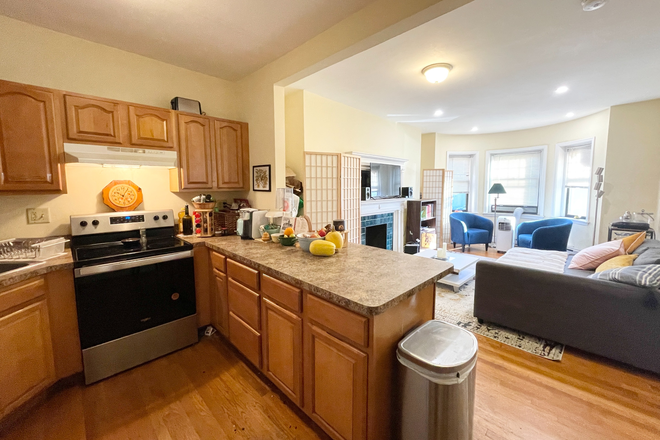 Kitchen - Great Location, updated kitchen, open layout Apartments