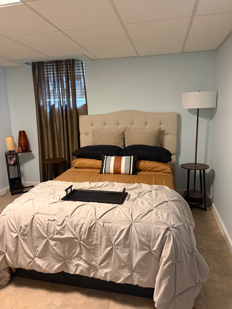 Bedroom and Private basement apartment - FURNISHED HOME FOR RENT