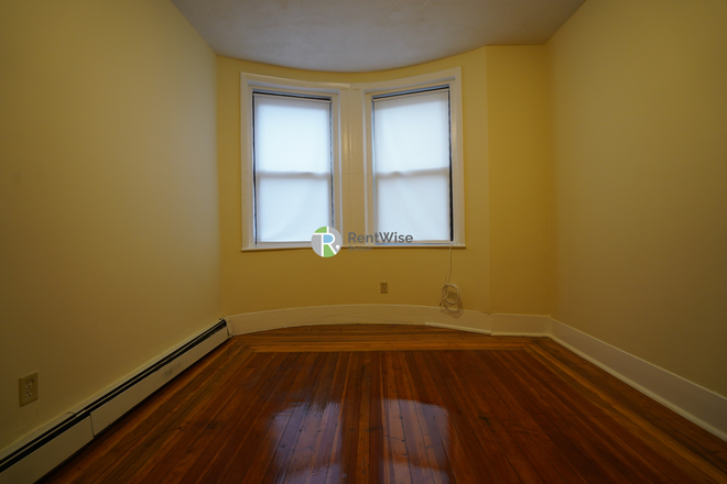 1 - AVAIL NOW-Right off Mass Turnpike in Allston with NO BROKERS FEE