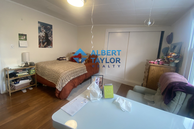 Sample Bedroom #1 - CHEAP 2-bed split near green line!! Budget Buster!! Apartments