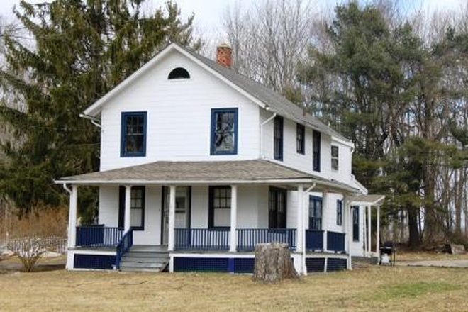 1012 Storrs Rd - 4Bed-2Bath-4Cars - 1012 Storrs Rd - 4Bed-2Bath