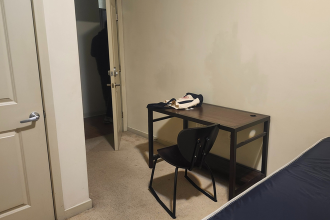 Photo - Private Bedroom and Private Bathroom in a 3B 3B Apartment at the Varsity