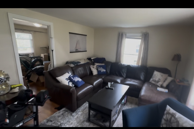 Livingroom - 2 bedroom with basement in NK Duplex