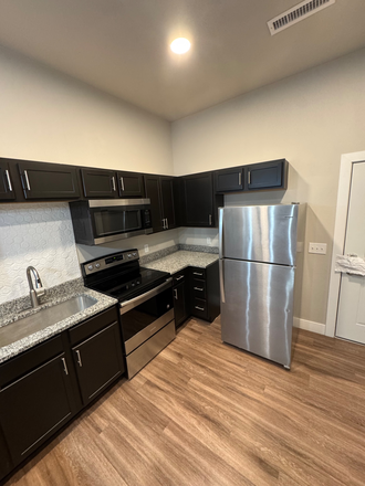 Kitchen - Nova Towers Apartments