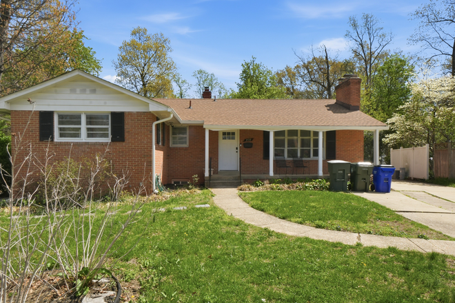 Street View - 3519 Duke St (College Park, MD)