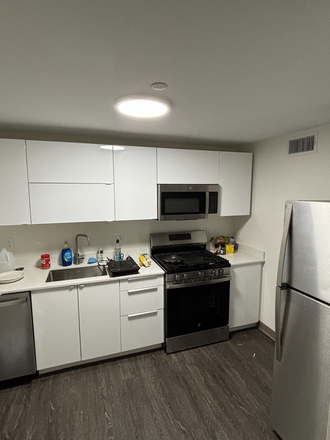 Kitchen - 2 Bedroom Apartment In Mission Hill