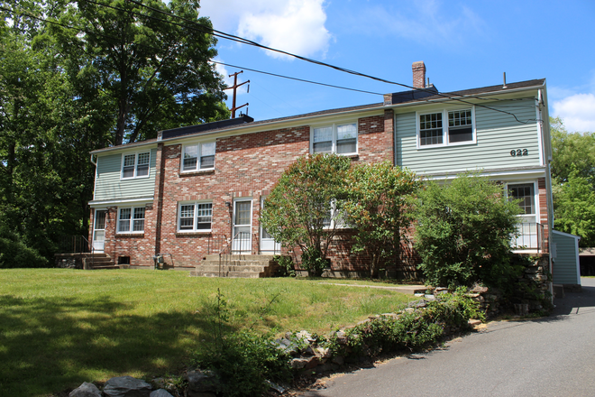Exterior - 622F Main Street One bedroom Apartments