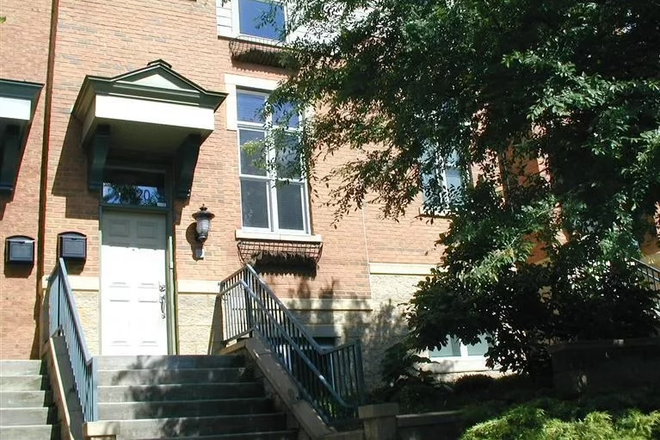 2620 Jefferson - Available IMMEDIATELY!  Clean, Well-Maintained, Fully Furnished Condo Across the Street from Camp