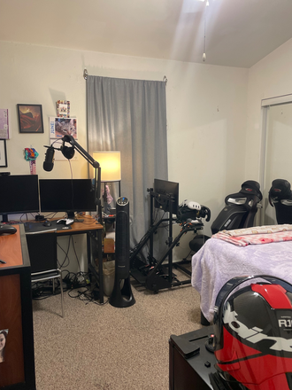 Bedroom - Campus crossing on Alafaya