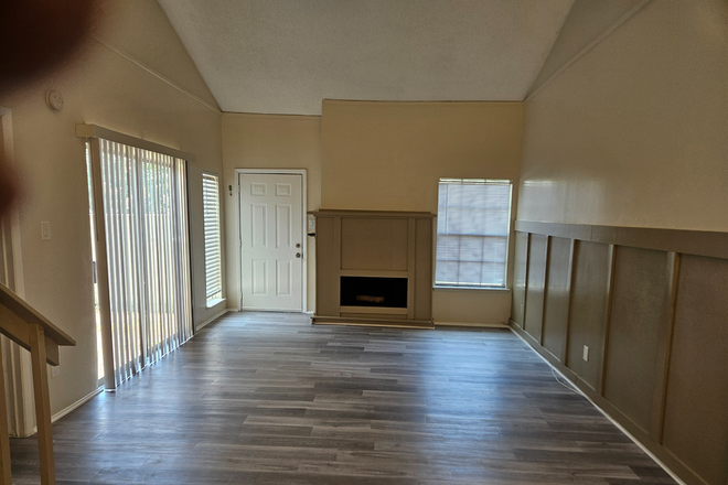Living Area - Tempos III