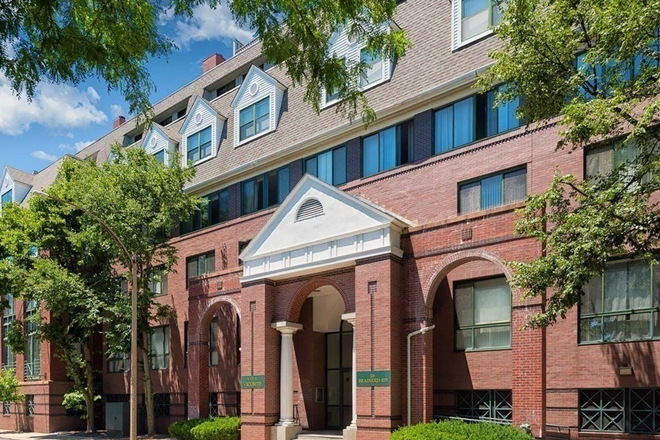 Main Building & Entrance - Quiet Apartment with Garage Parking & In-Unit Washer/Dryer
