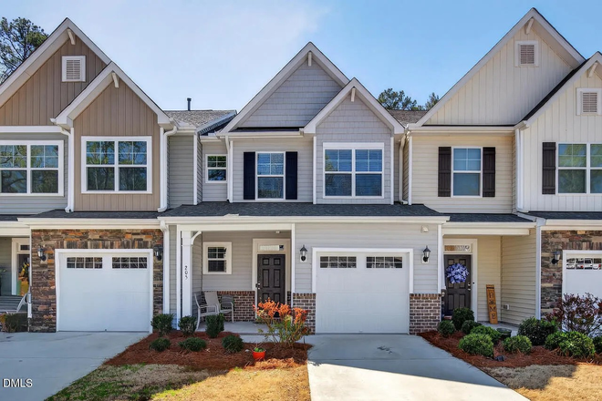 Front door - Townhouse, Fully furnished, 2 bedroom, 2.5 bath