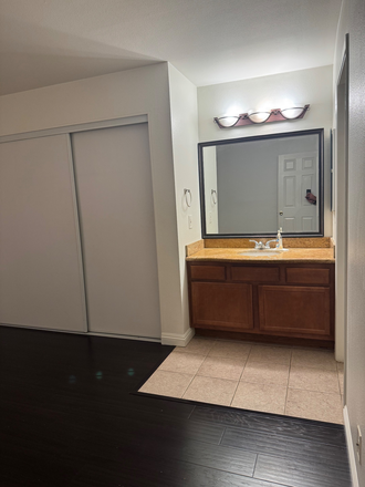 Bathroom - Woodland Apartments, close to campus and shopping