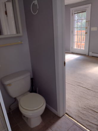 Private Bathroom - Suite with a private bathroom-Humbert St-Princeton Condo