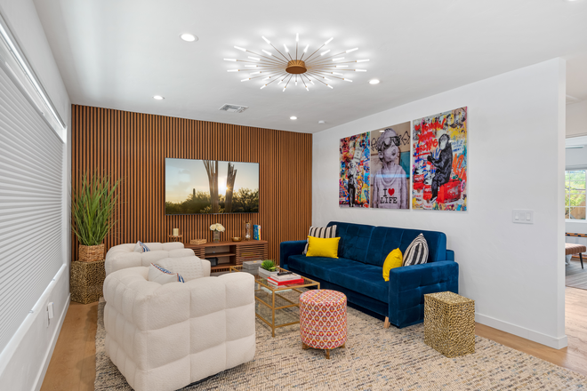 Living Room - LUXURY UofA 2 bedroom with HOT TUB!