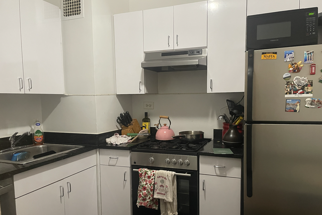 Kitchen - Spring Semester 2026 Sublet In Walking Distance of Manhattan Campus Apartments