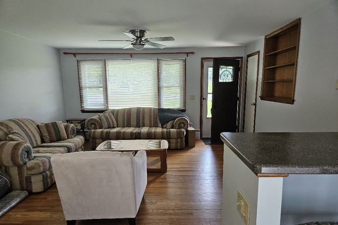 Dining to Living room - LOCATION! 1.5 miles to Campus - Walk to Bus Stop - Economical 3 Bedroom Ranch w/Garage - $2900 mos House