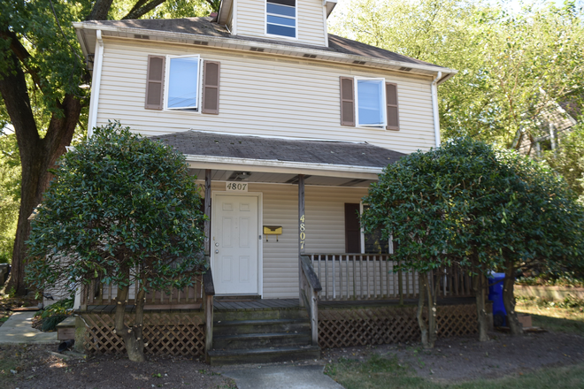 front view - 3 bedroom 1st  floor home plenty  free convenient parking (1 room available 1/22/2025)