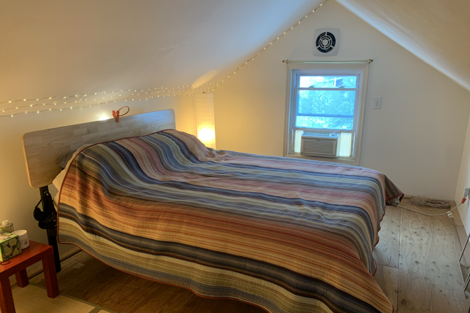 Bedroom - Furnished 1BR apt-Linden Lane-Princeton