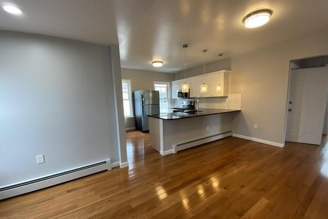 living - Beautiful Modern 3 Bedroom 2 Bathroom Apt Near Harvard University Allston Campus