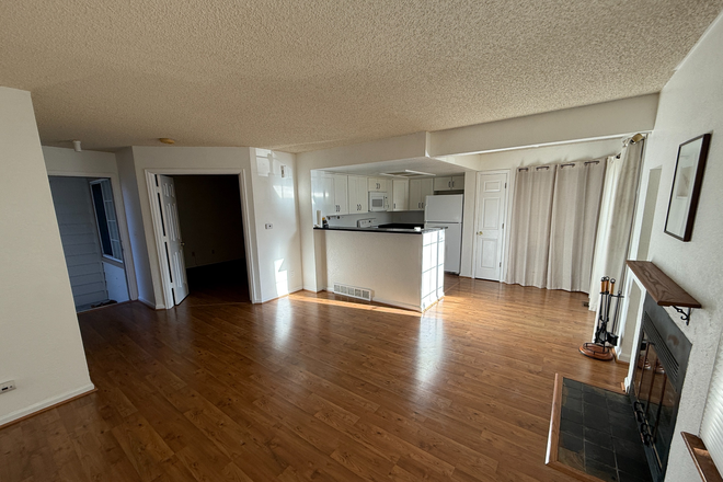 3 - AVAILABLE NOW!: 4875 White Rock Cir #C Condo