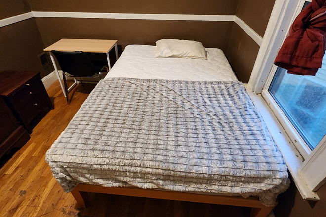 Bedroom - Single room or Apartment