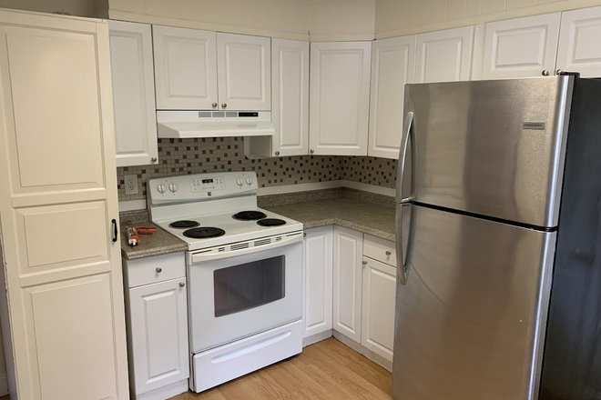 Call NOW for showings! 617-236-8600 - FOSTER ST - MINUTES TO BC! LRG 6BR AVAIL *8/24/2026* W/ 2.5 BATH, LNDRY IN BLDNG, GRG RNTL PRKNG! Apartments